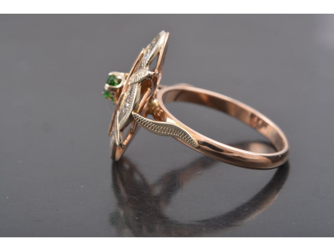 Жіночий перстень - Купити