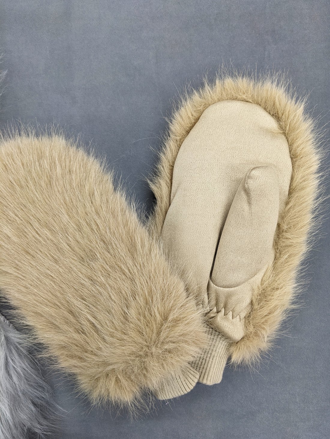 Зимові хутряні рукавички у стилі люкс INNOE 85005-1 Бежевий