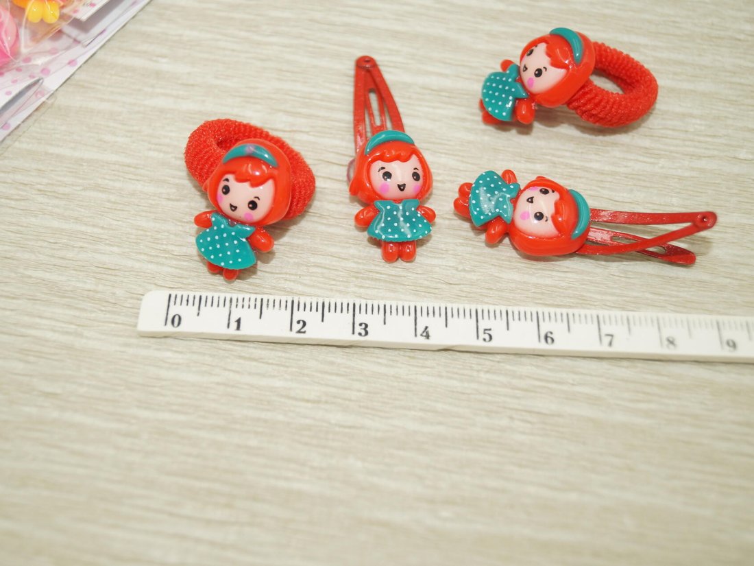 Дитячі набори для дівочяток.