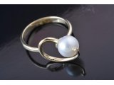 Каблучка з перлиною