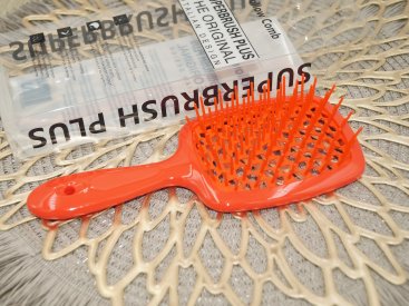 Гребінець для волосся в коробочці. Глянець - Купити