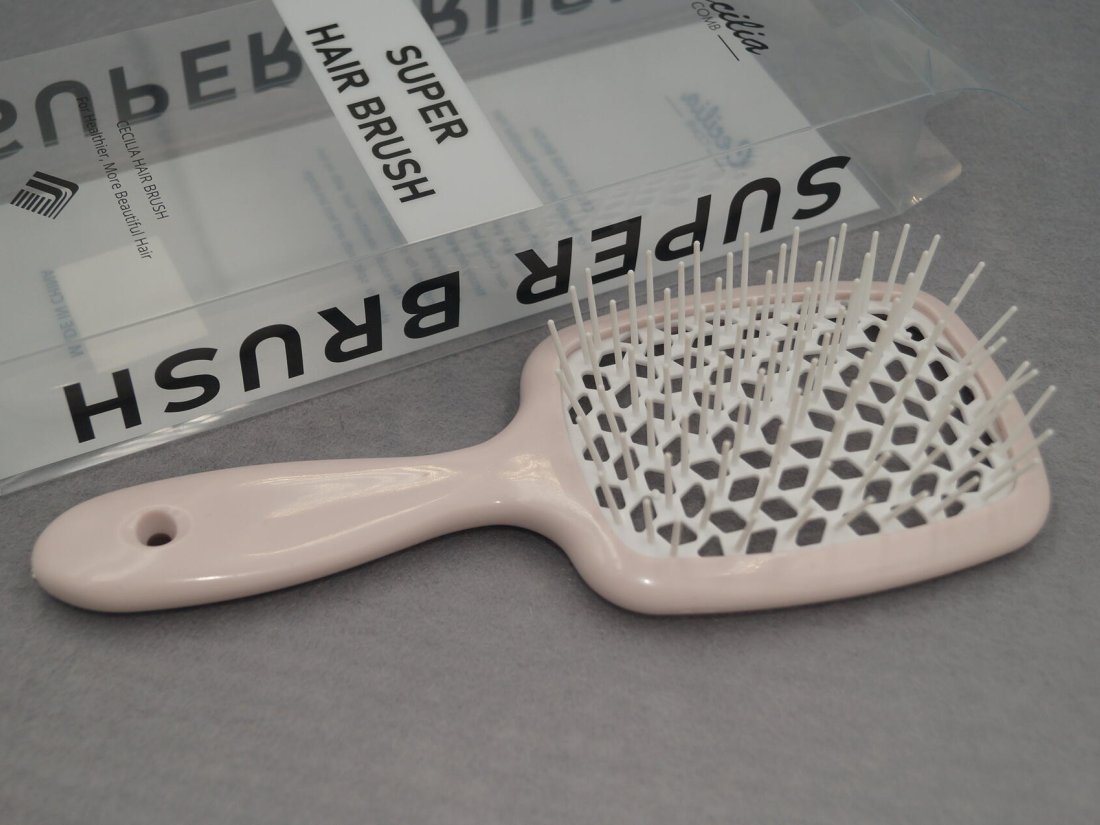 Гребінець для волосся в коробочці. Глянець