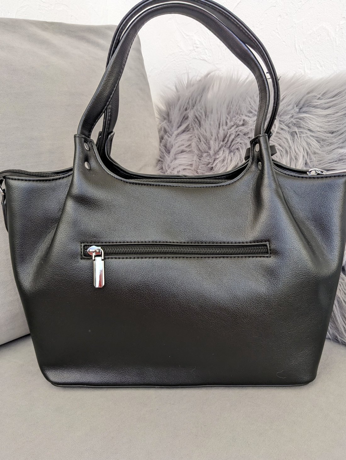 Стильна сумка Everyday Line з екошкіри для щоденних образів INNOE 350011-3 Чорний