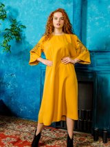 Сукня кольору гірчиця з вишивкою на рукавах 270113 - Фото1 Сукня кольору гірчиця з вишивкою на рукавах 270113